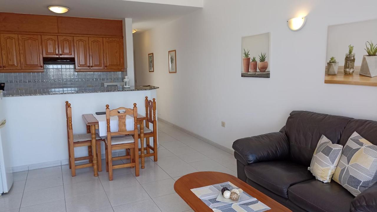 Casa Blanca Apartment *