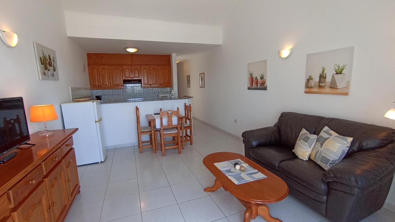 Casa Blanca Apartment *