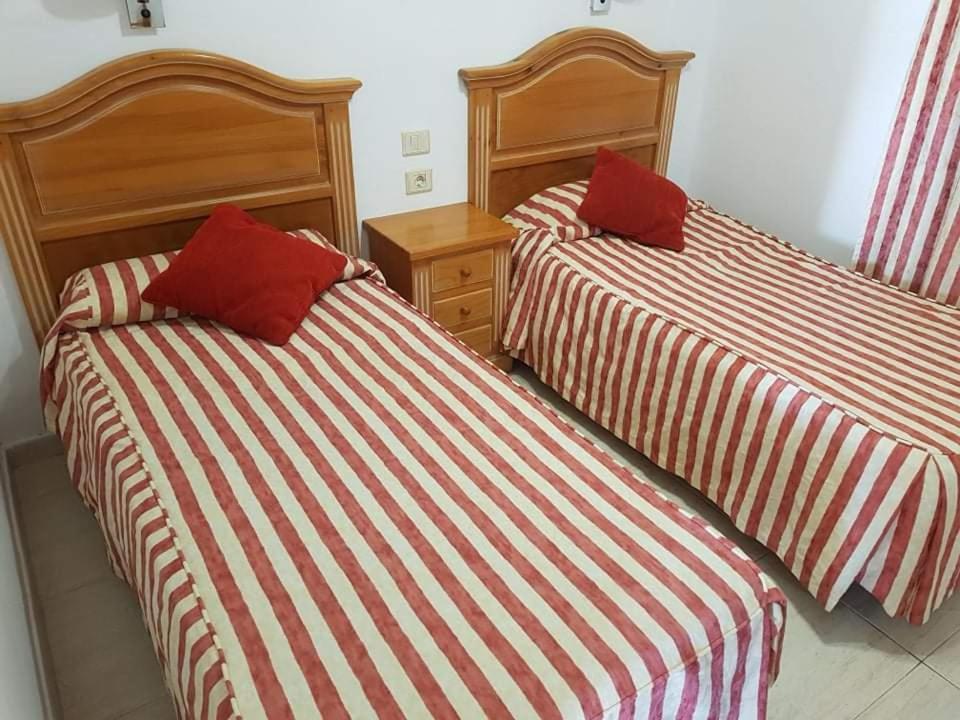 Heated Pools-200m Beach- Wifi Apartamento *