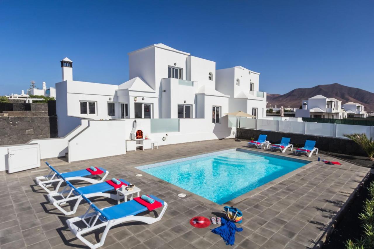 Villa Pebbles By *