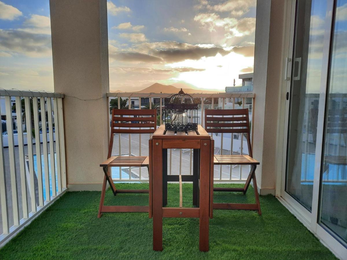 Homeforguest Sunset Senator With Pool And Terrace In Apartamento *