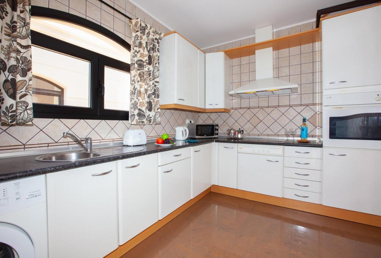Apartamento Riviera Park, 2 Bed Puerto del Carmen (Lanzarote)