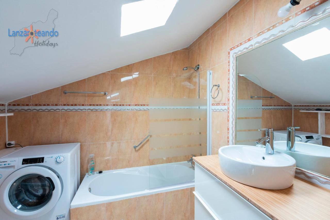 Sunny - Duplex 2beds 2 Baths Apartment