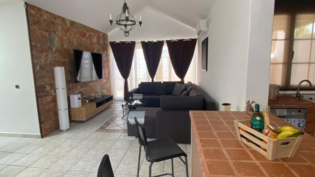 La Duomo Di Vulcano Villa Playa Honda (Lanzarote)