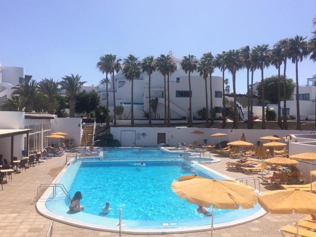 Club Pocillos Apartment