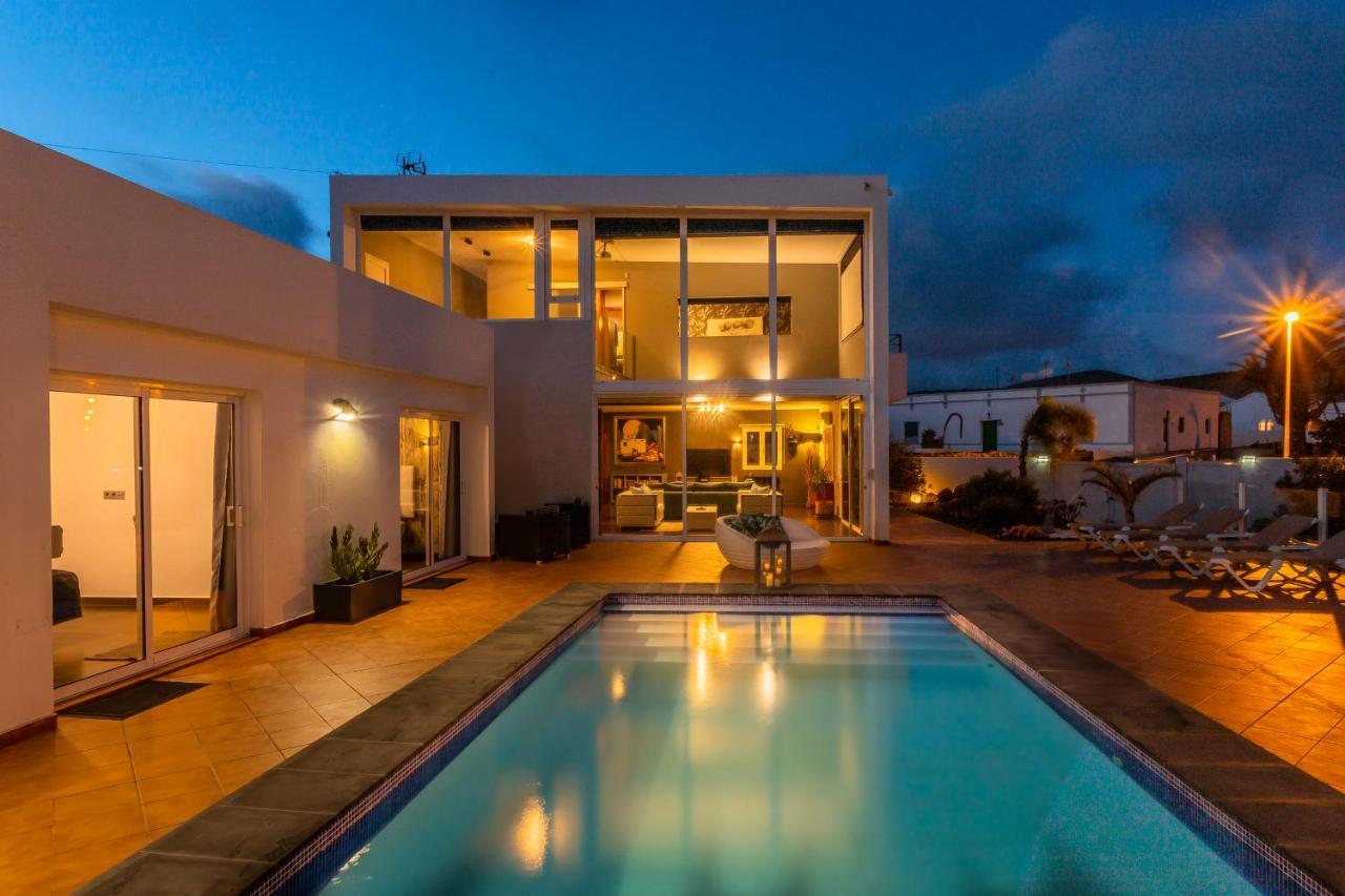 Villa Alma Tías