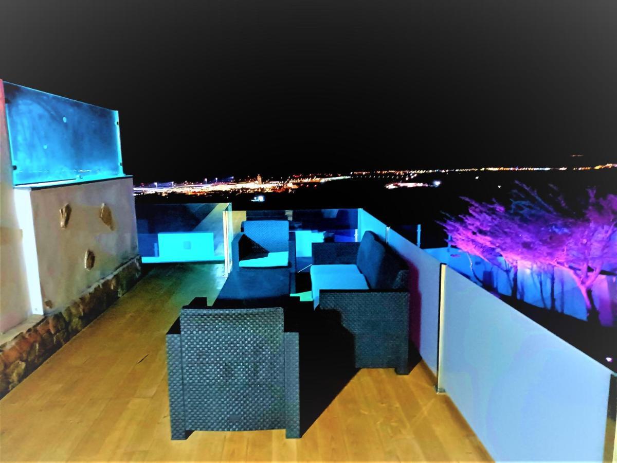 Villa Vista Mar Ii, 280 Qm, Heated Pool, Hottube, Gaming Room, Fast Internet, Meerblick Guime