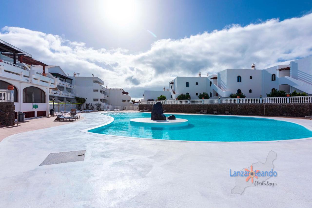Rose Costa Teguise