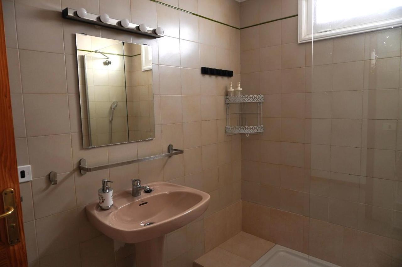 Apto. Guacimeta, A 20m De La Playa. Apartamento *