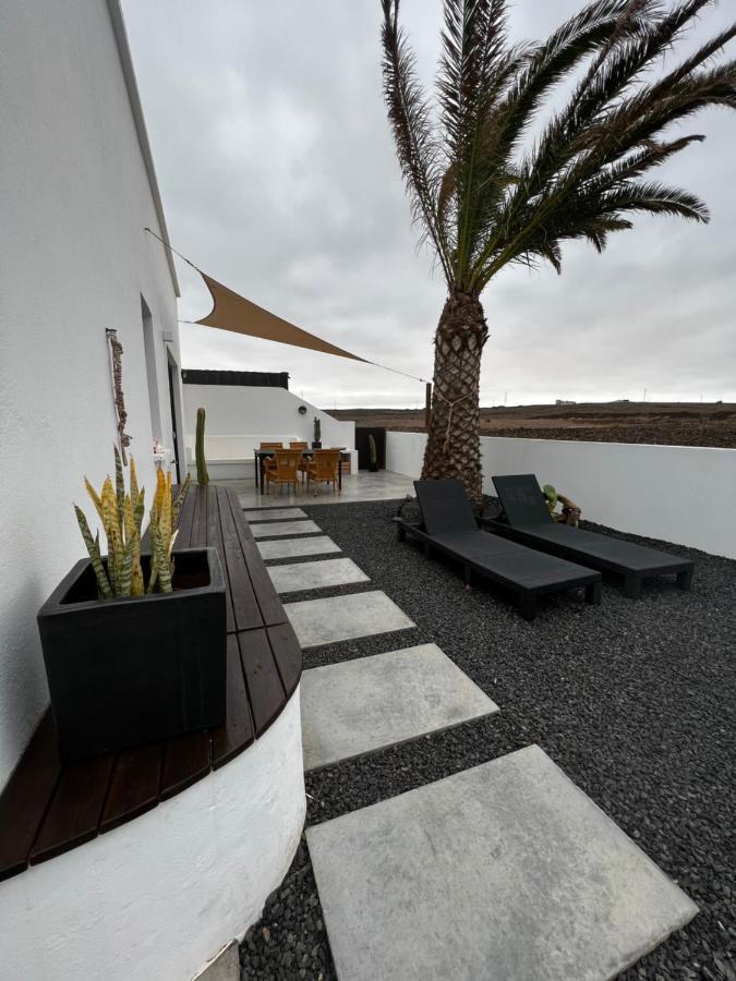 Casa Nusa * La Santa
