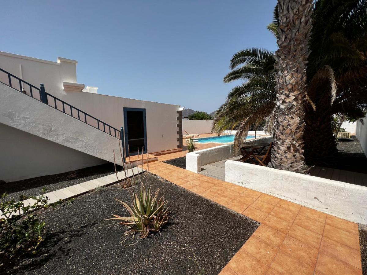 Lovely Almudena With Private Pool Playa Blanca (Lanzarote)