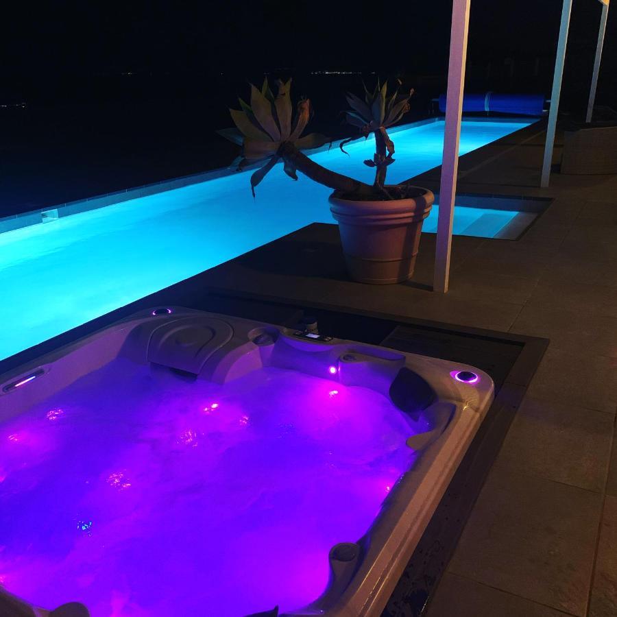 Casa With A Private 25 Meter Heated Pool Сasa de vacaciones