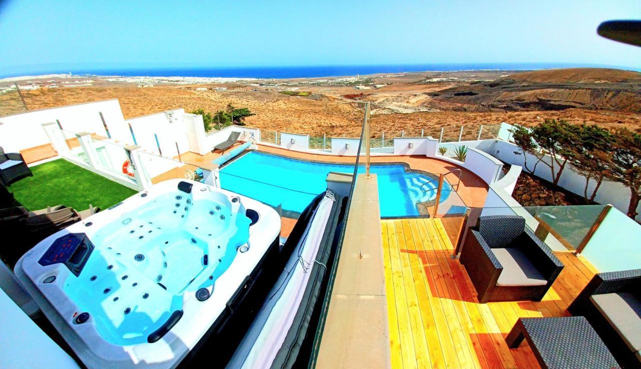 Villa Vista Mar Ii, 280 Qm, Heated Pool, Hottube, Gaming Room, Fast Internet, Meerblick Guime