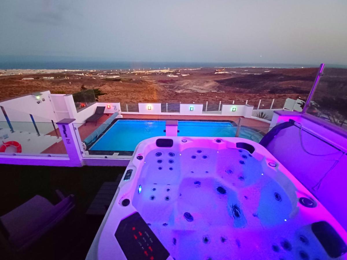 Vista Mar Ii, 280 Qm, Heated Pool, Hottube, Gaming Room, Fast Internet, Meerblick Villa