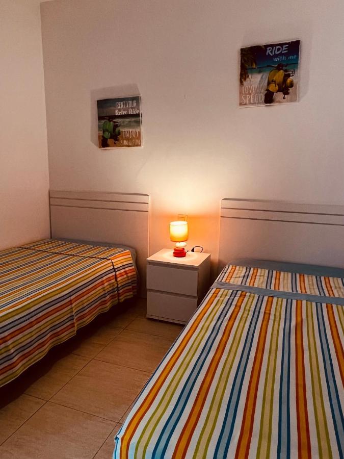 Lovely Almudena With Private Pool * Playa Blanca (Lanzarote)
