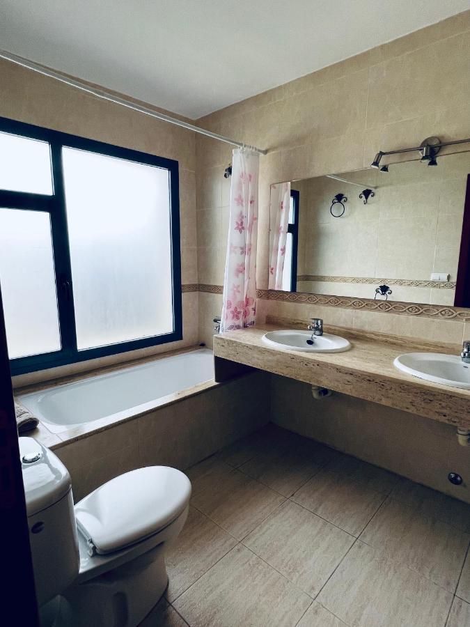 Villa Lovely Almudena With Private Pool Playa Blanca (Lanzarote)