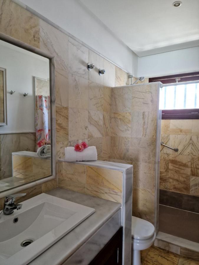 Villa Lola