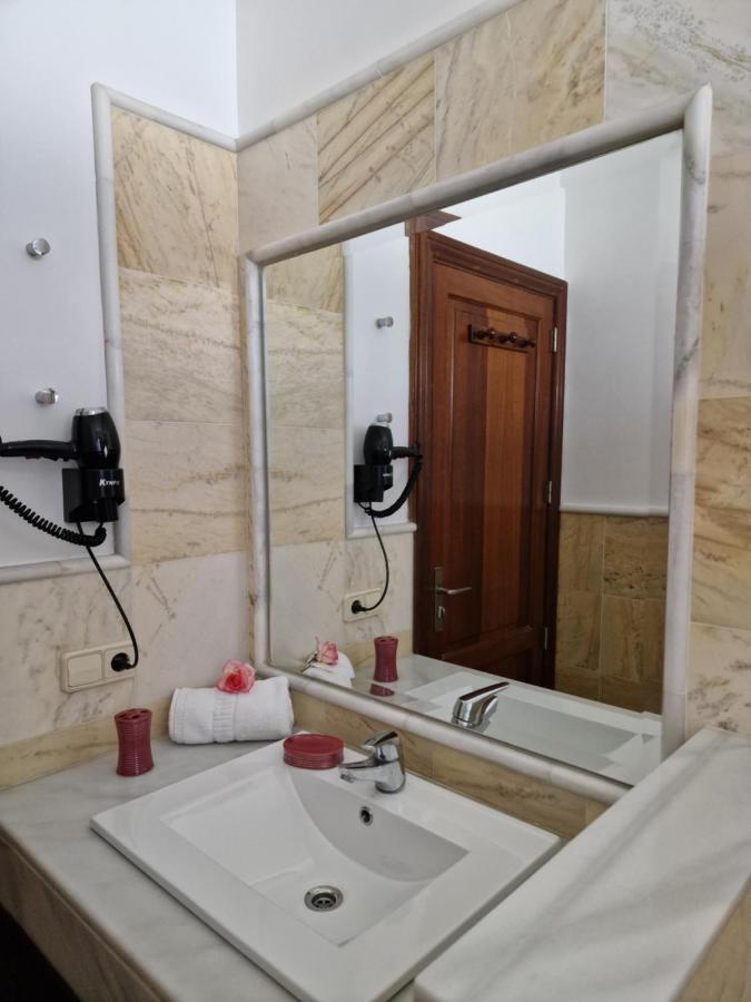 Villa Lola *