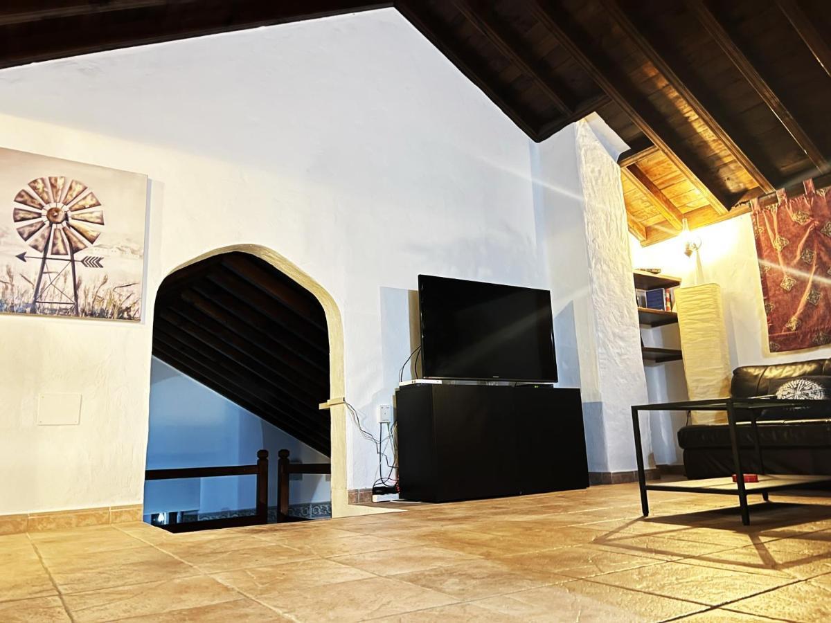 With Heated Pool Villa Nazaret