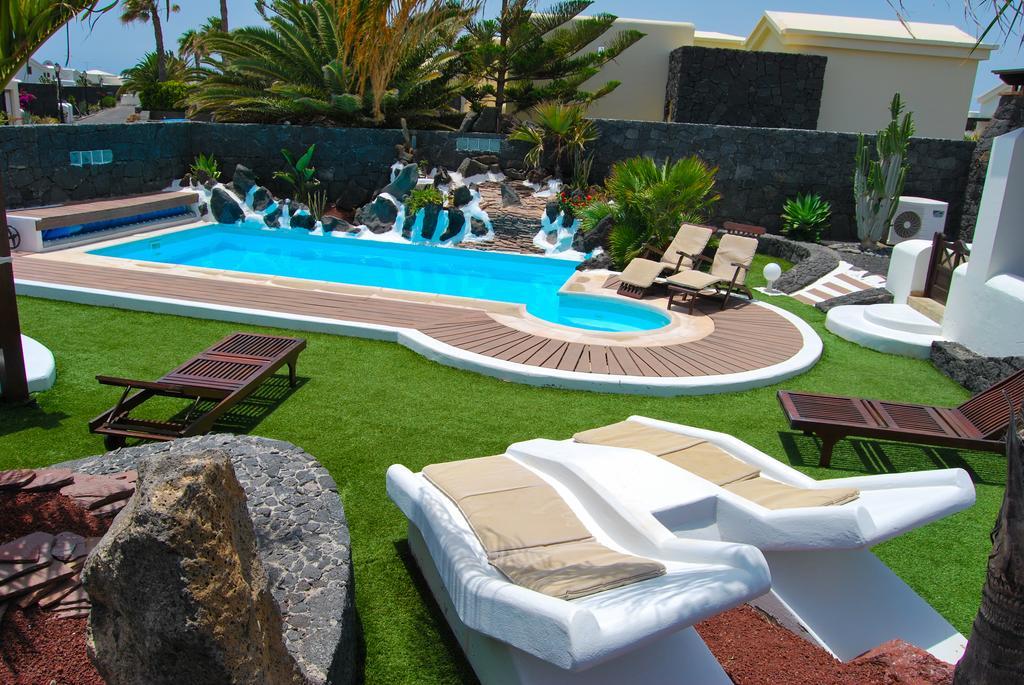 Villa Eslanzarote Victoria, Heated Pool, Super Wifi, Sat Tv *