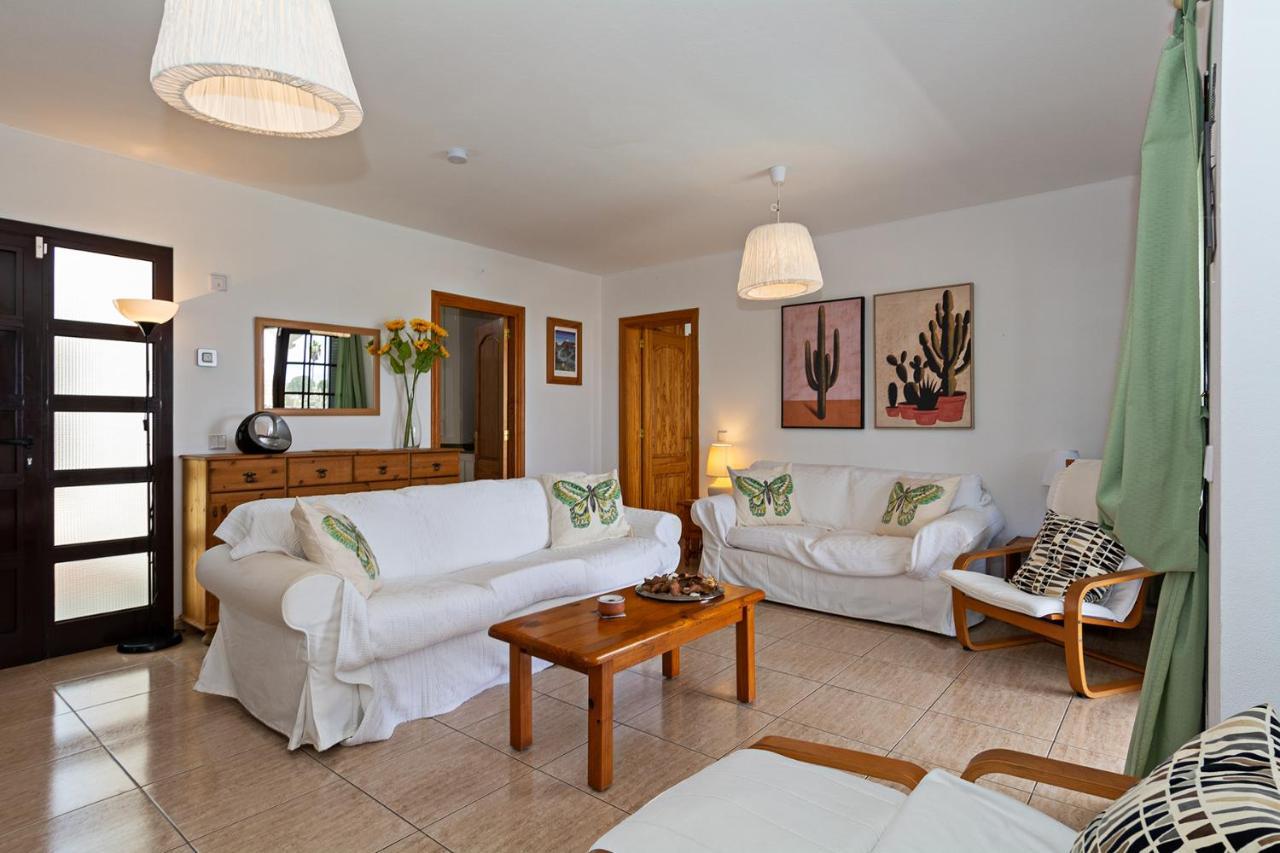 Mariposa Villa