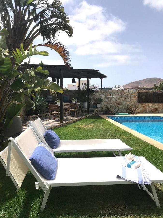 Kalufa Surf House Hostal *