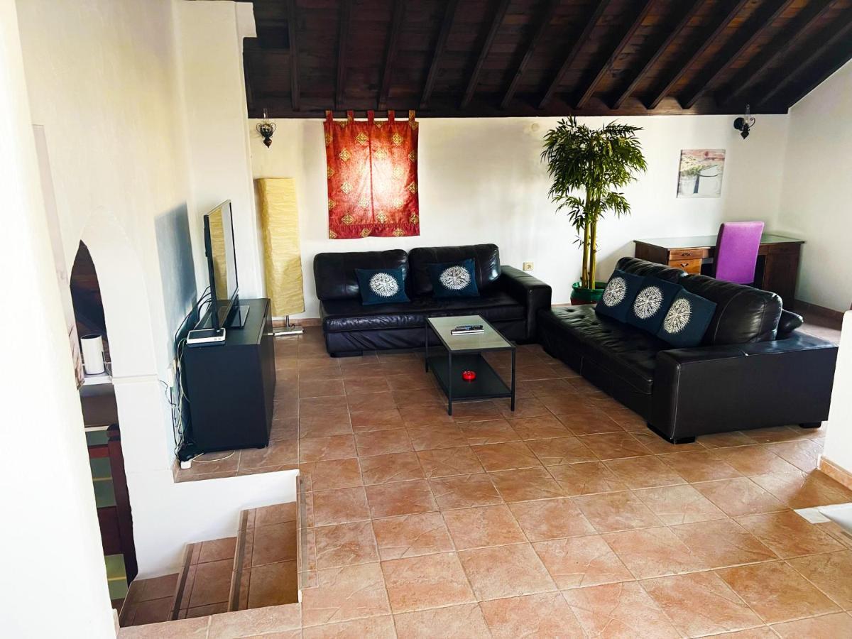 With Heated Pool Villa Nazaret