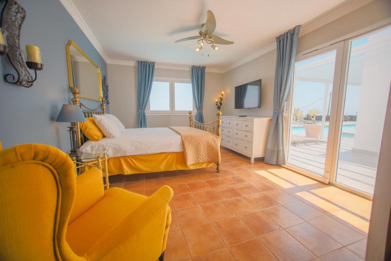 Casa With A Private 25 Meter Heated Pool Conil
