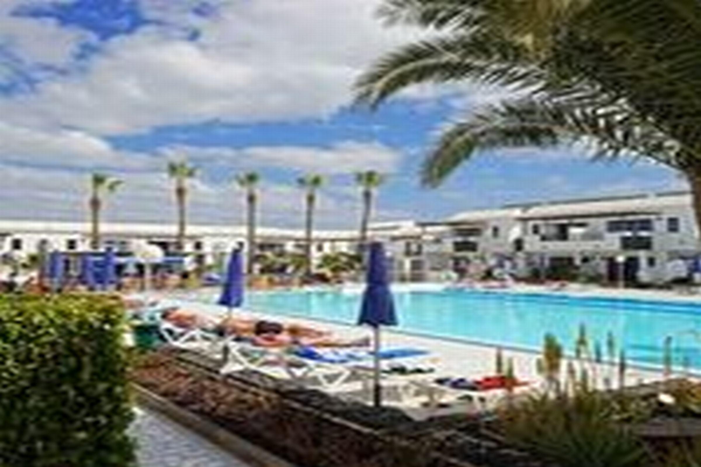 Plaza Azul Apartahotel