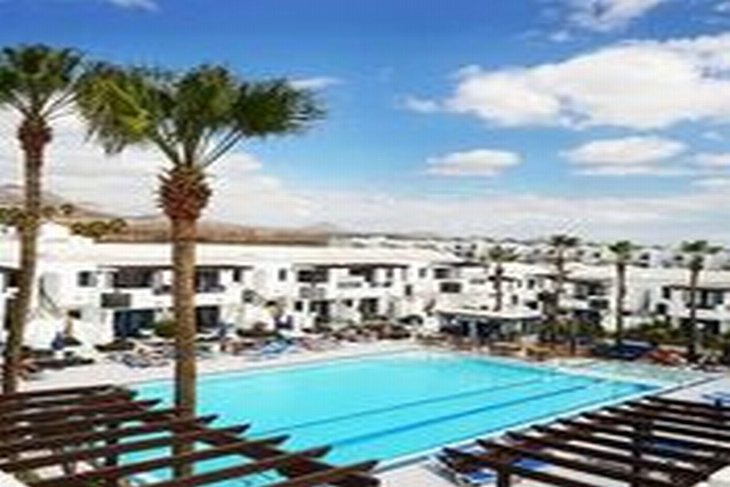 Plaza Azul Apartahotel 2*