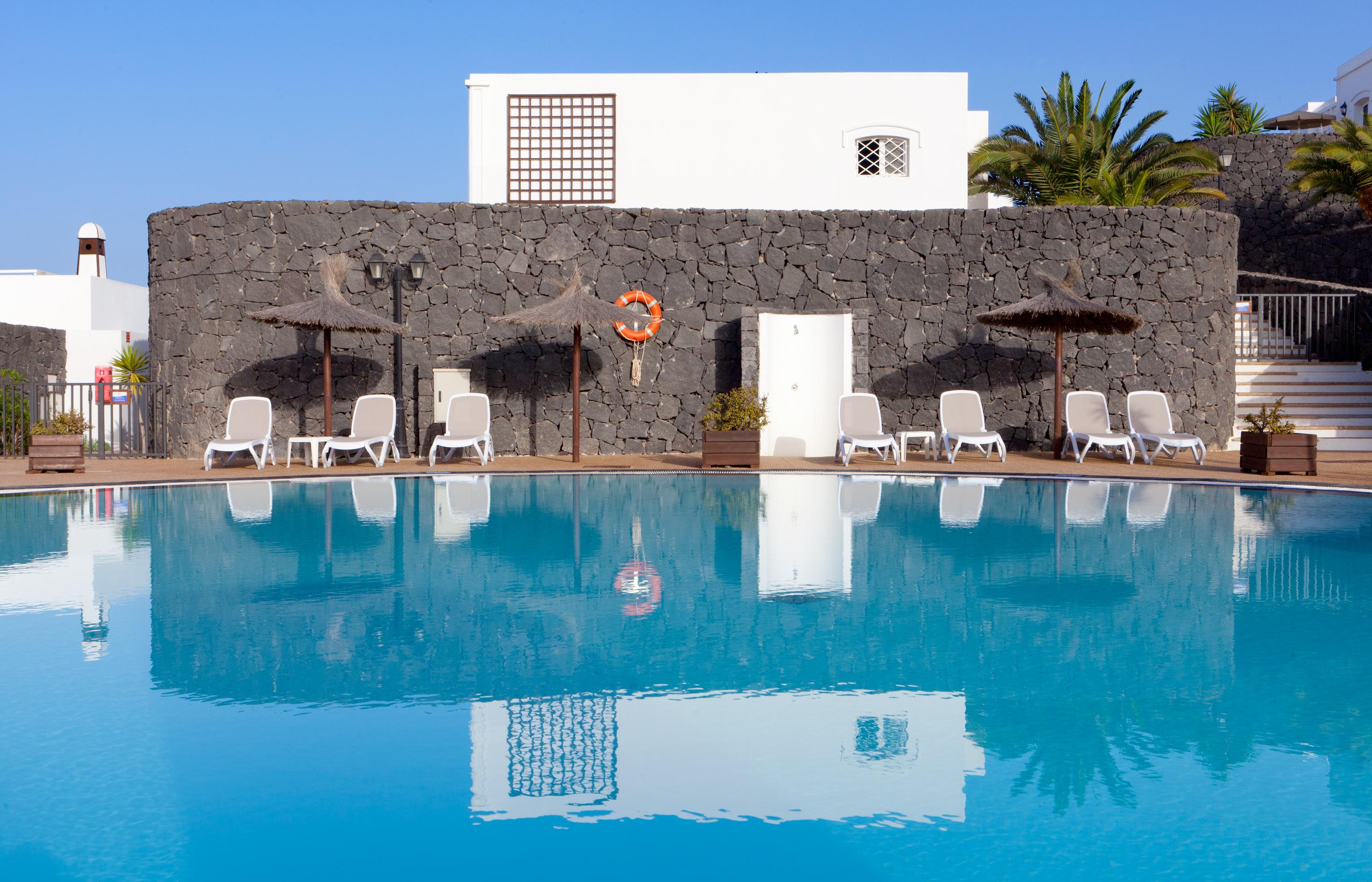 Livvo Coloradamar * Playa Blanca (Lanzarote)