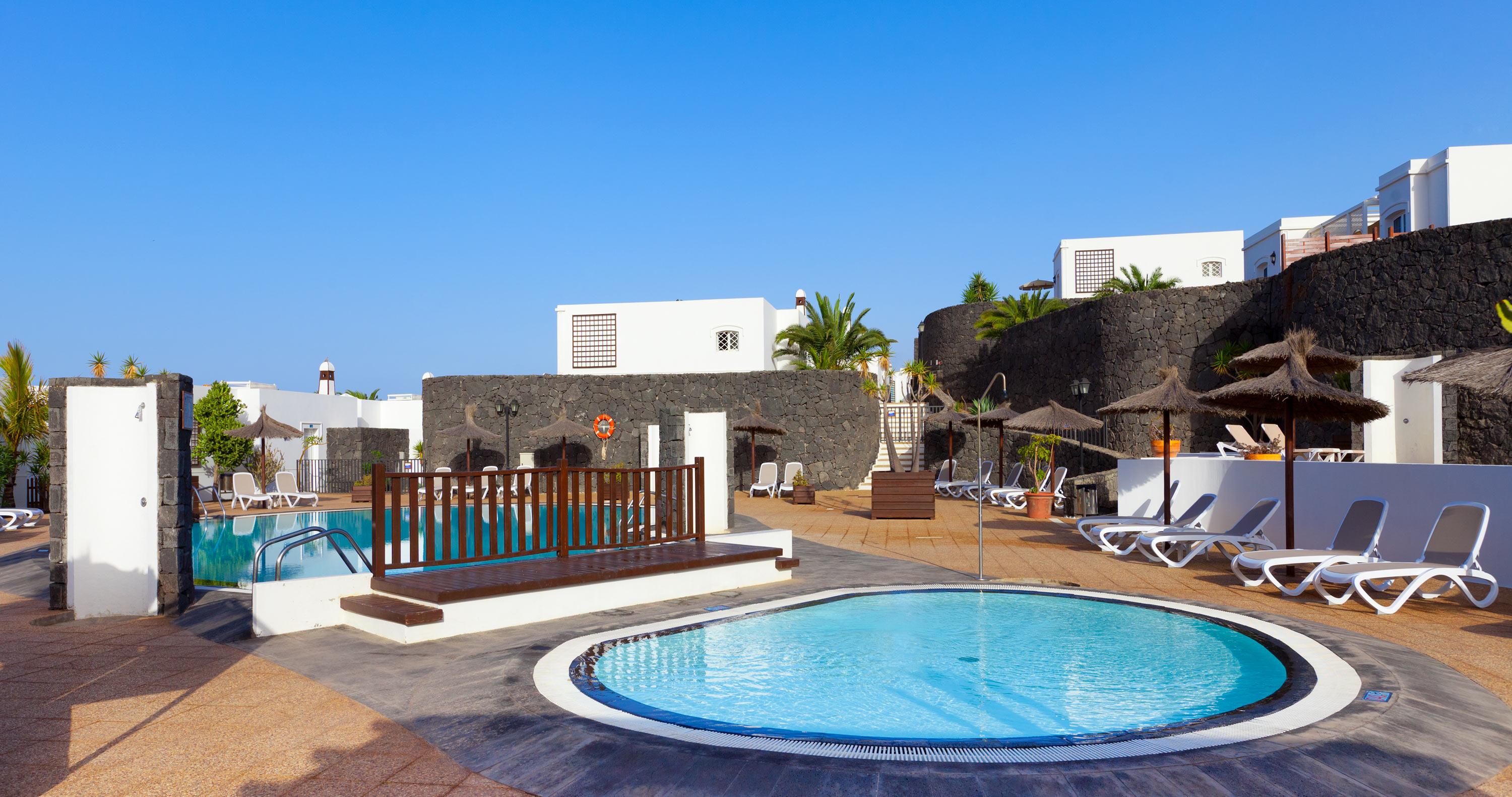 Livvo Coloradamar * Playa Blanca (Lanzarote)
