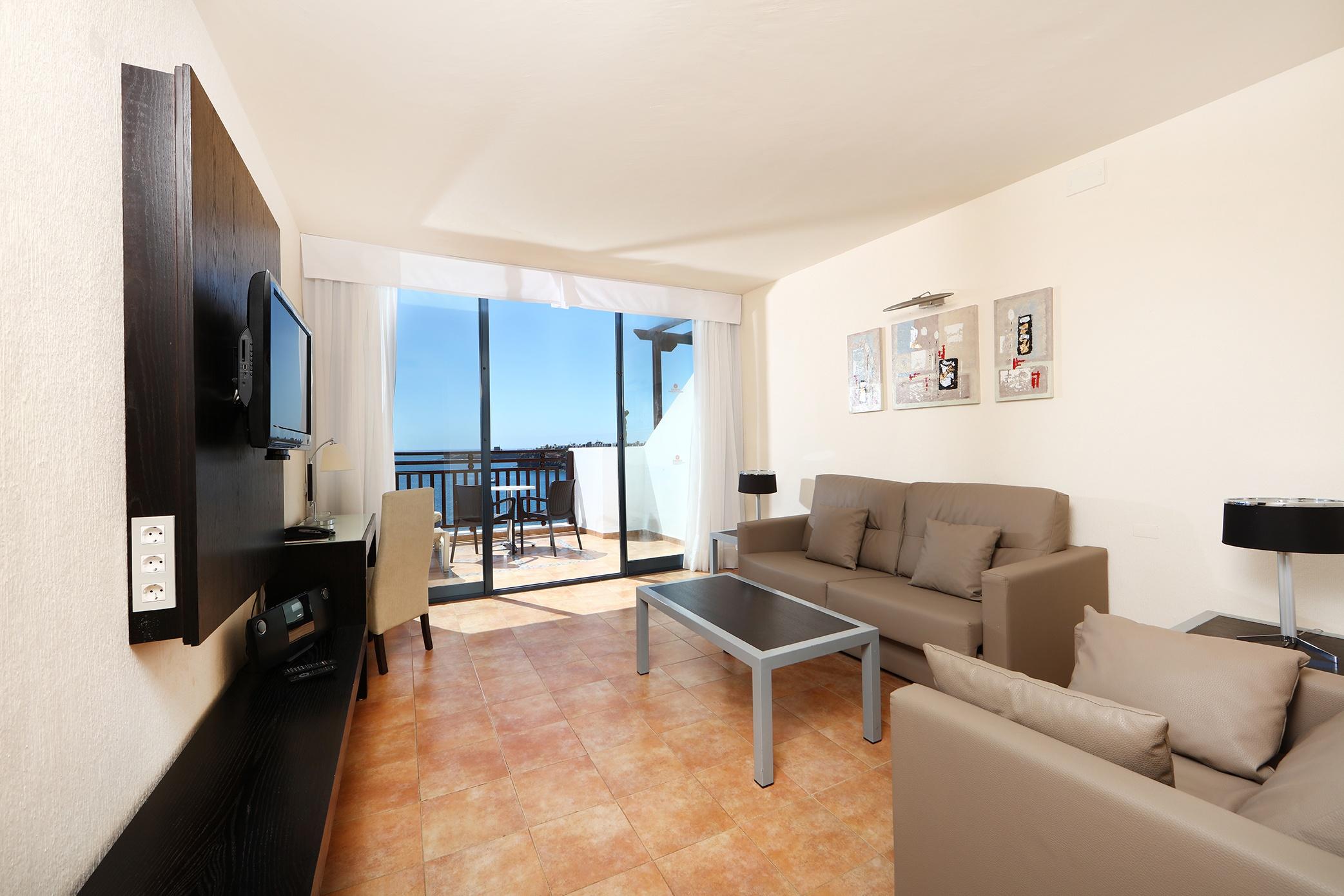 Sandos Papagayo Hotel 4*