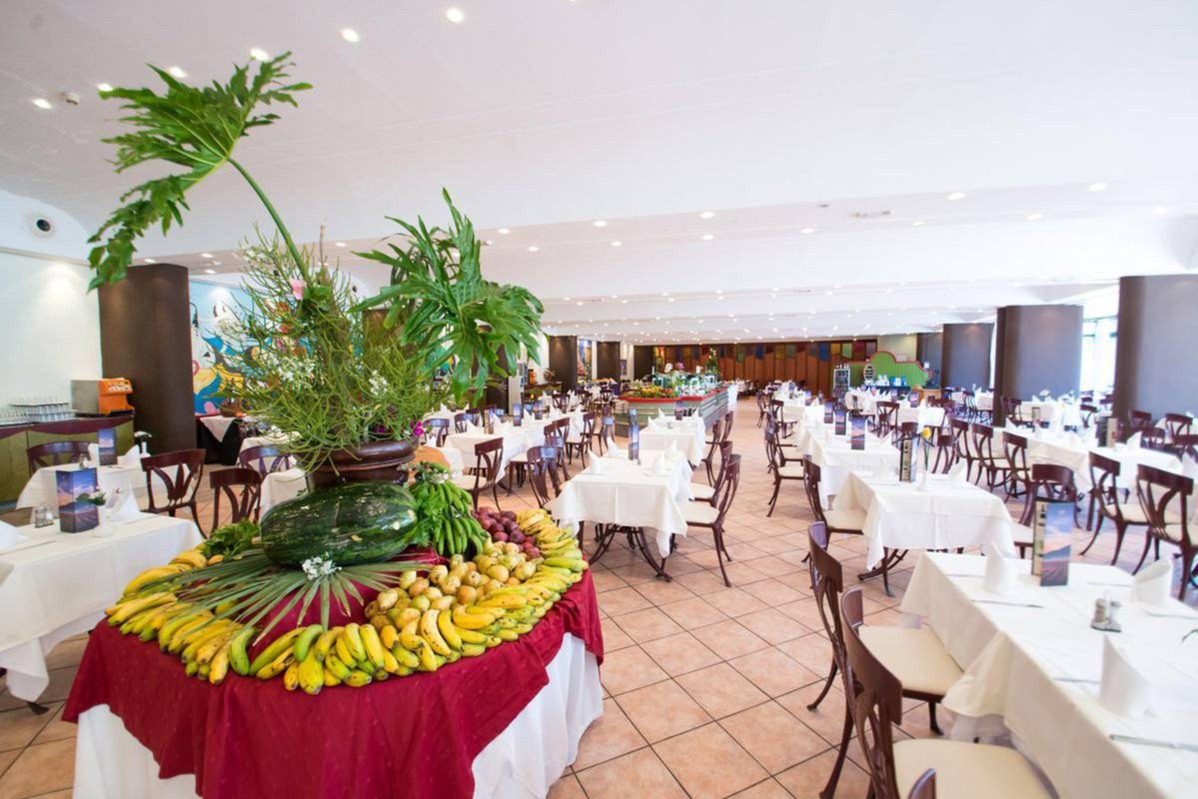 Hl Club Playa Blanca 4*