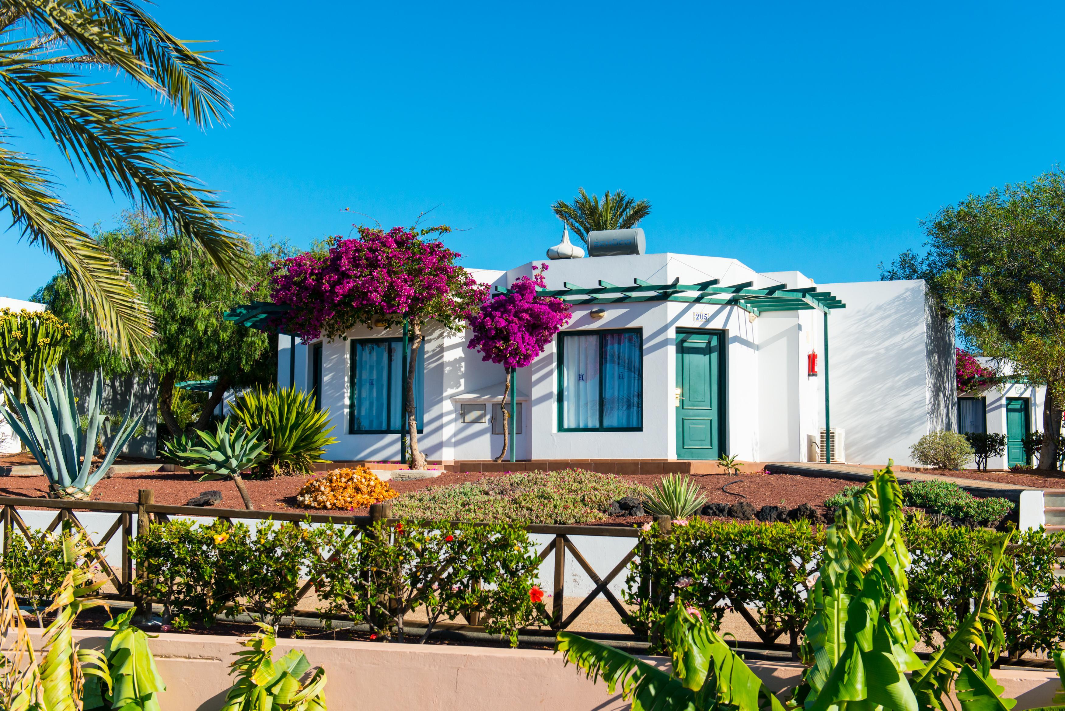 Hotel Hl Club Playa Blanca 4*