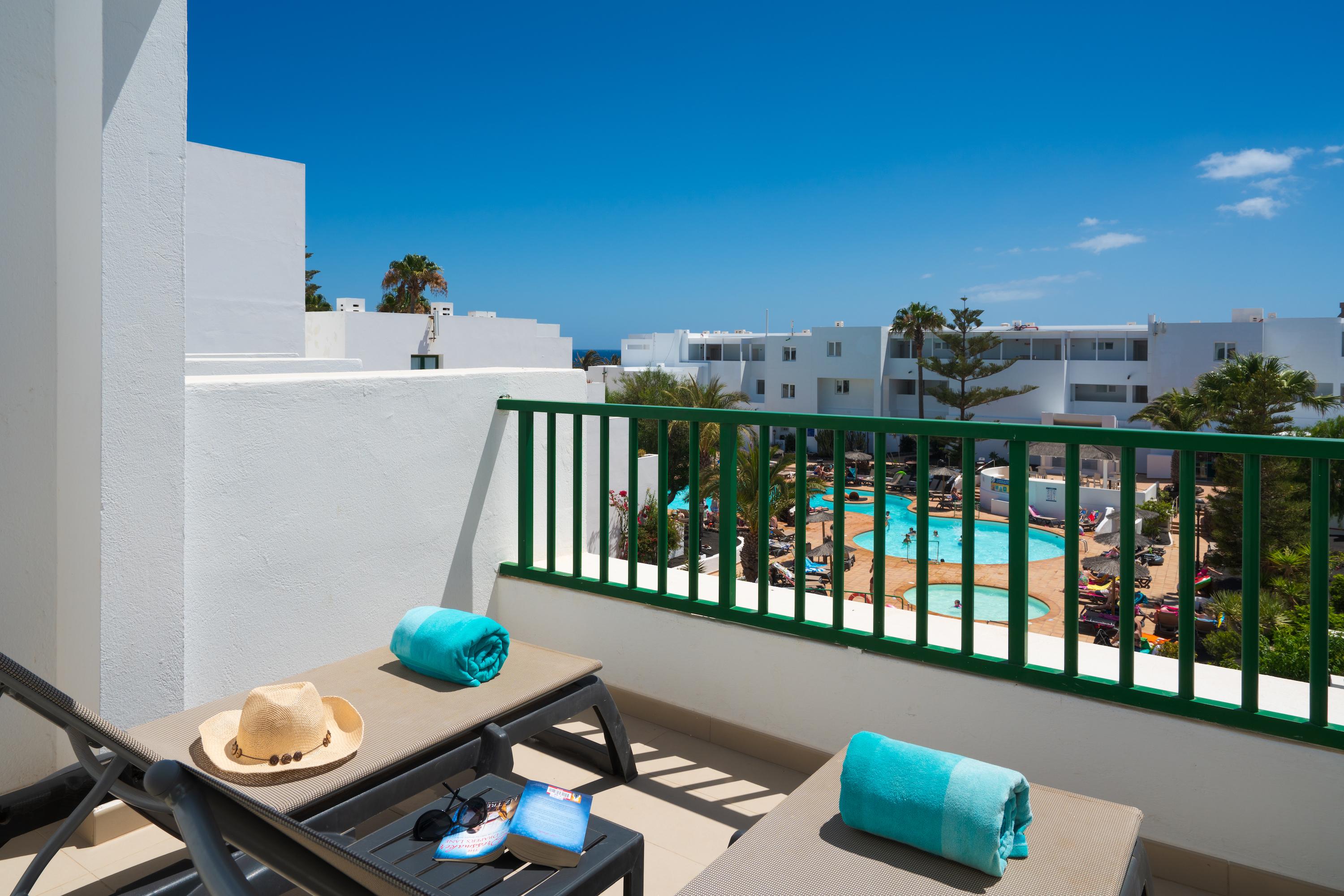 Galeon Playa Apartahotel 3*