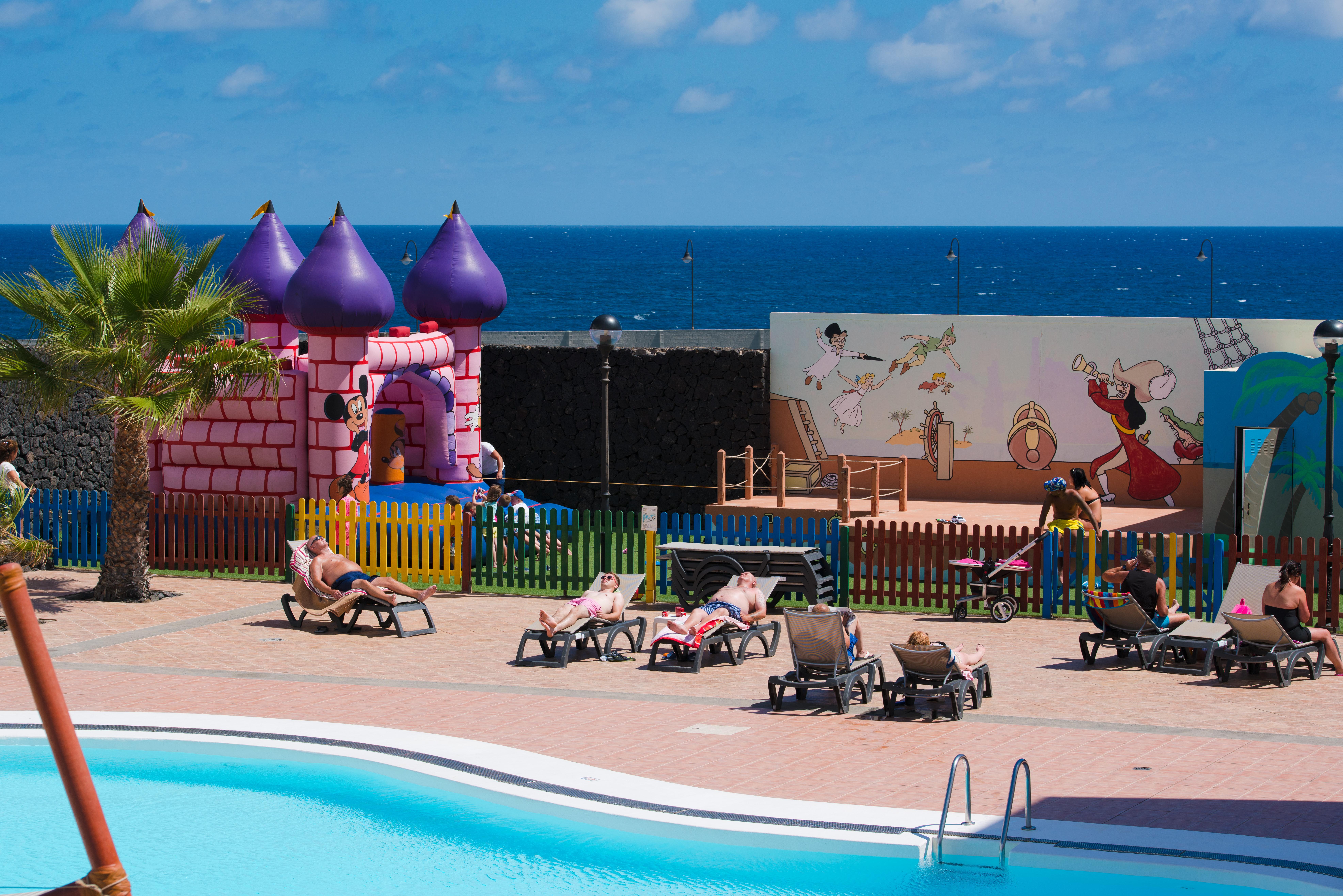 Galeon Playa Apartahotel