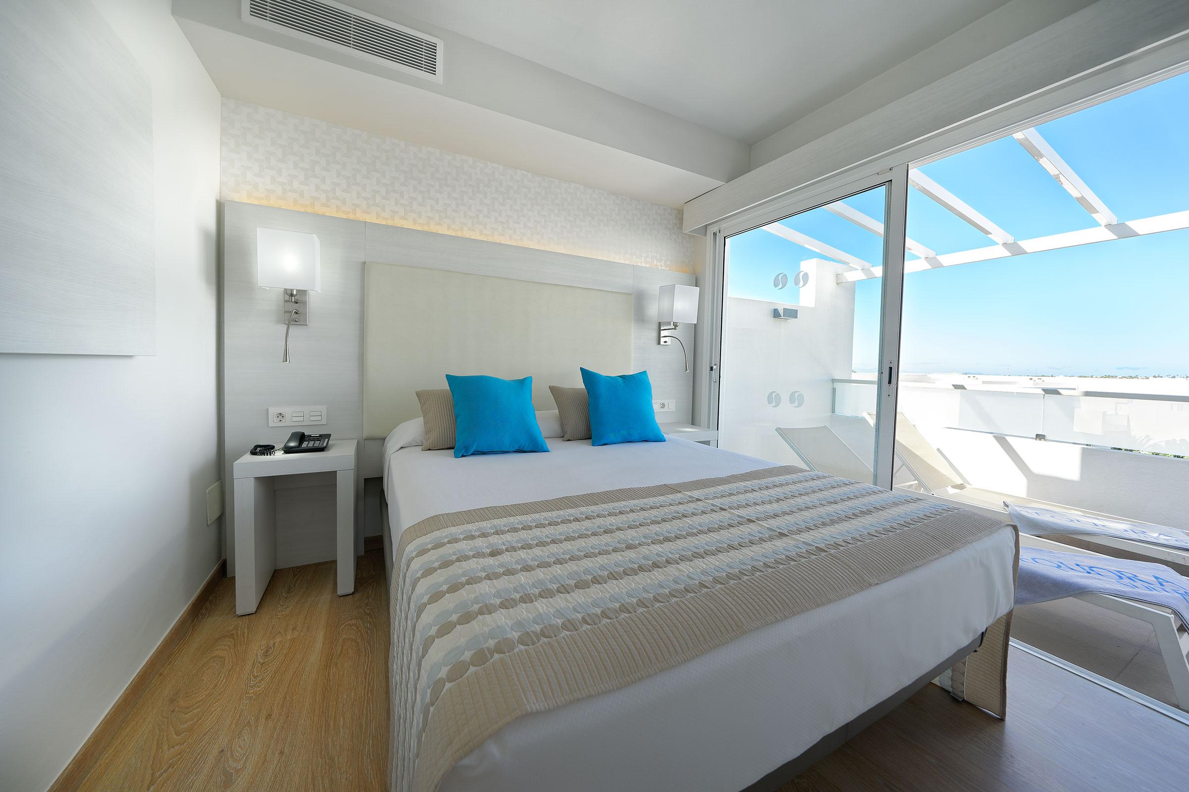 Aequora Lanzarote Hotel 4*
