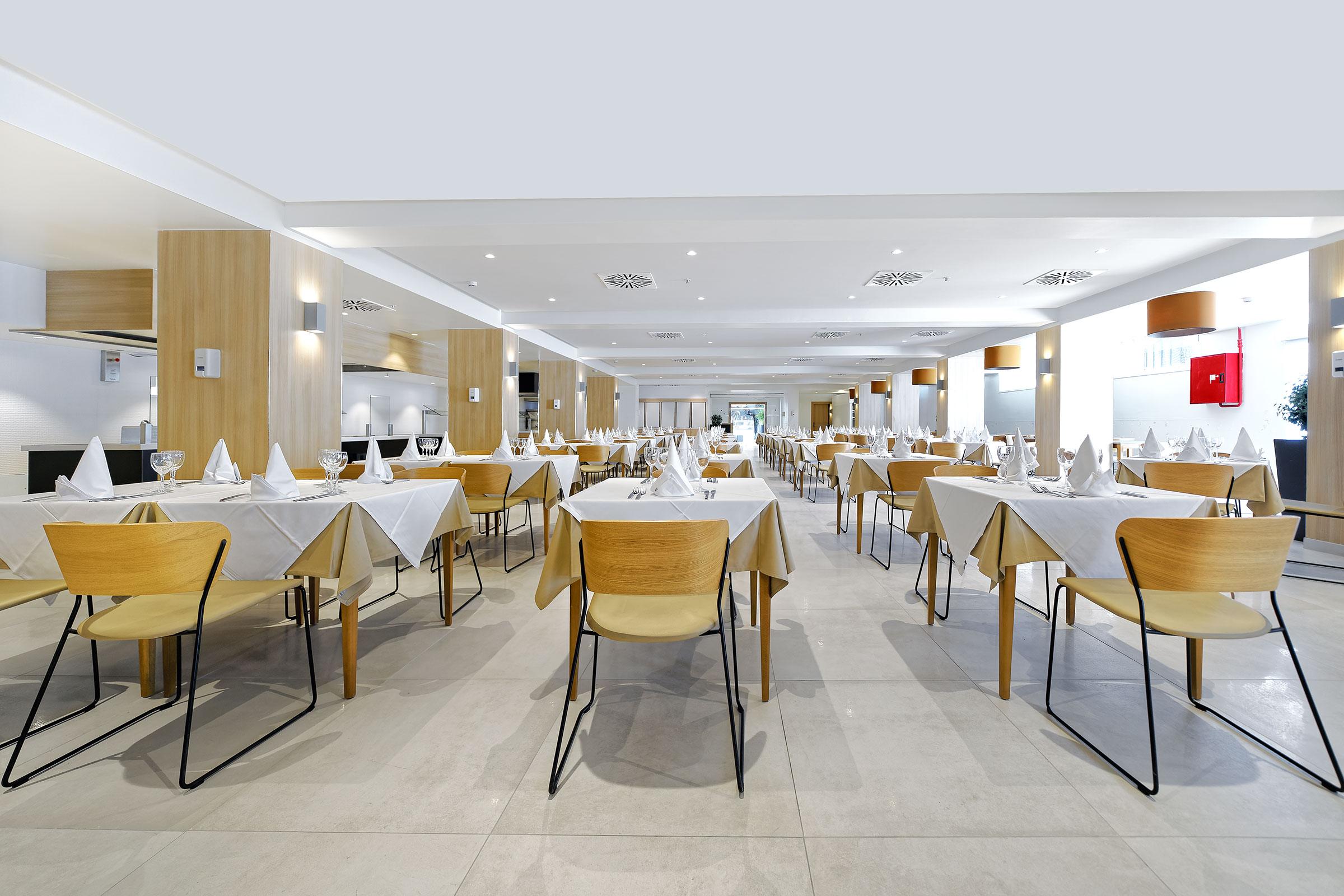 Aequora Lanzarote Hotel 4*