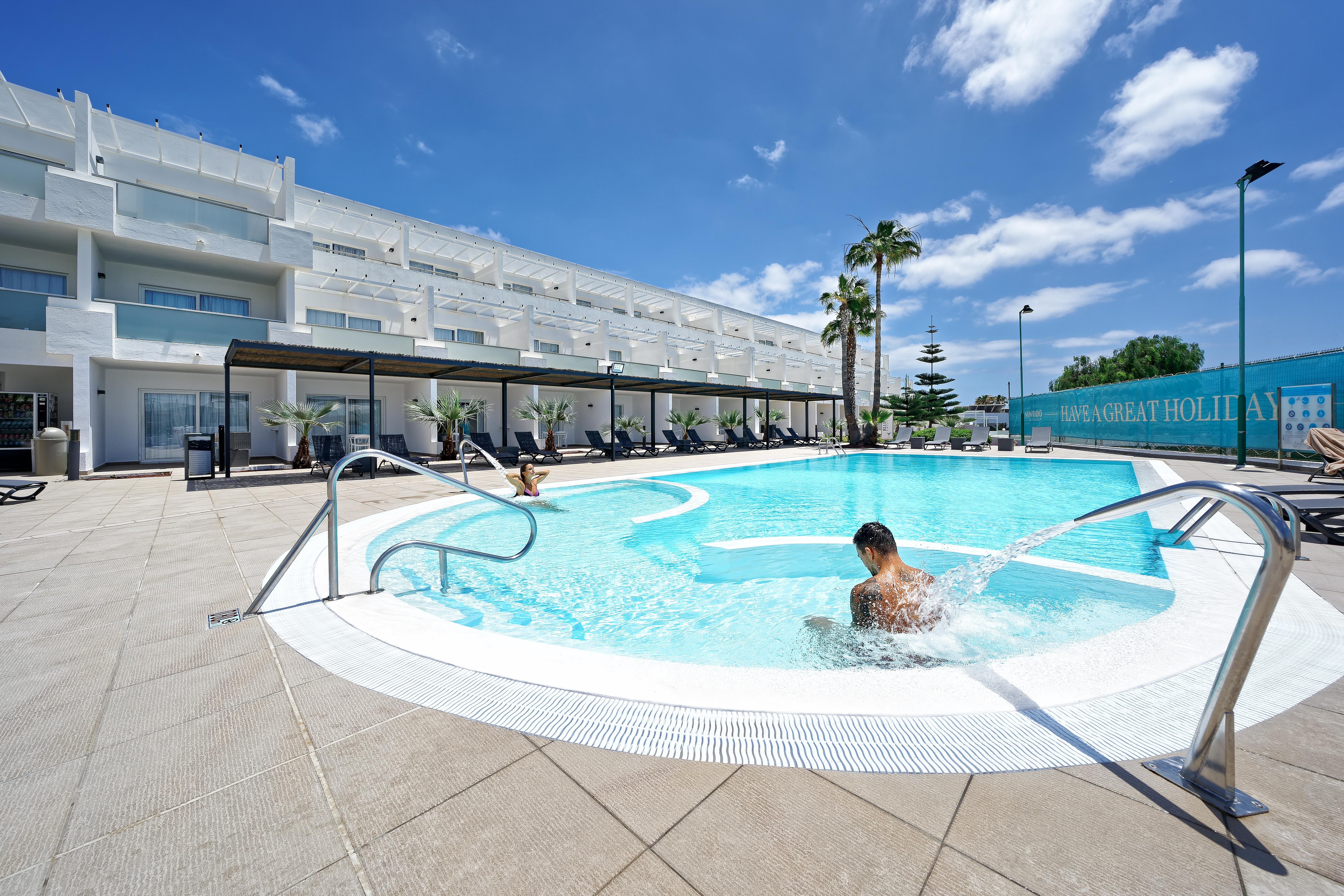 Aequora Lanzarote Hotel 4*