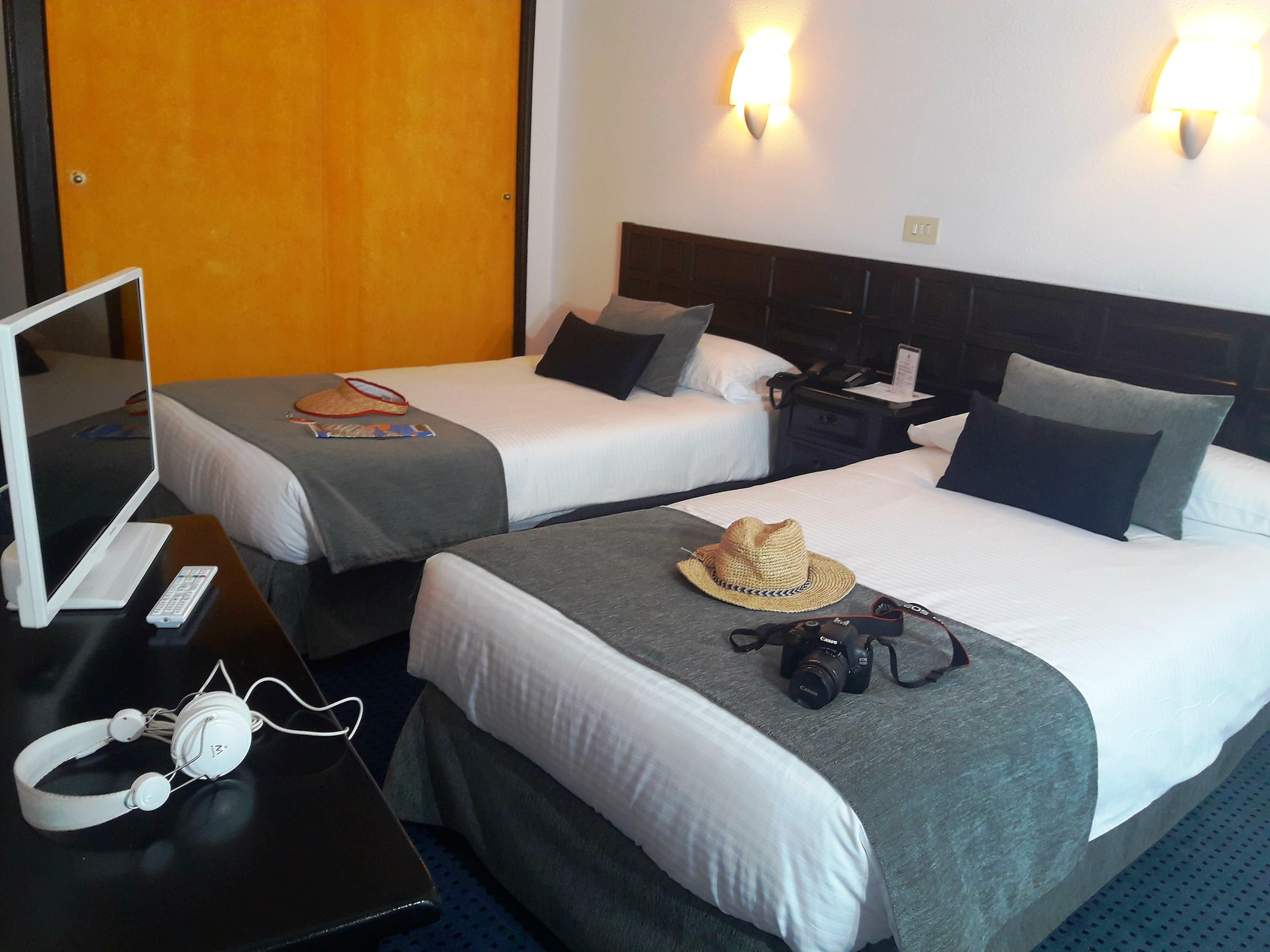 Miramar Hotel 3*