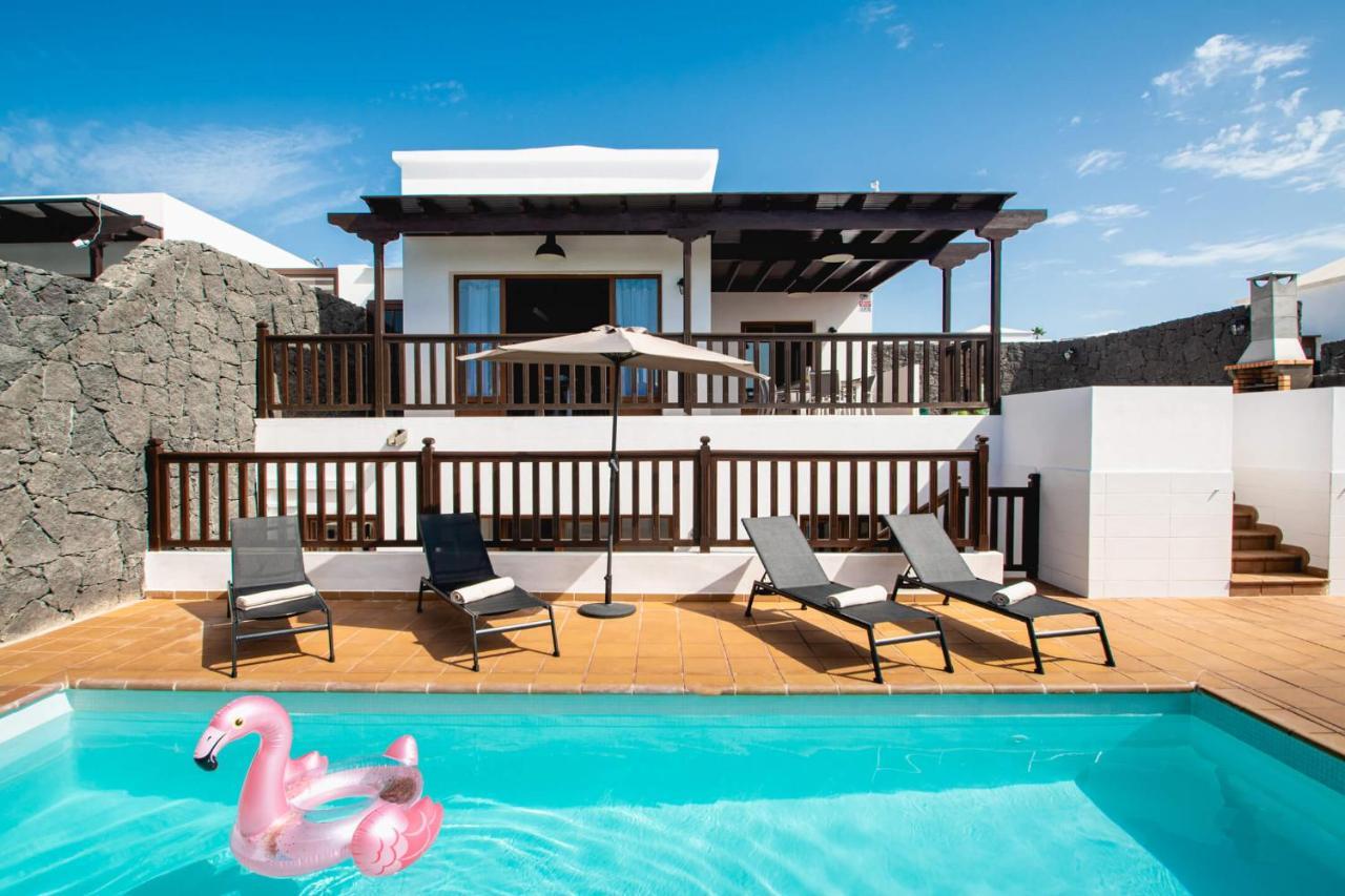 Villa Stylish 6 Bedroom Princesa - Hot Tub - Heated Pool - Near & Waterparks Playa Blanca (Lanzarote)