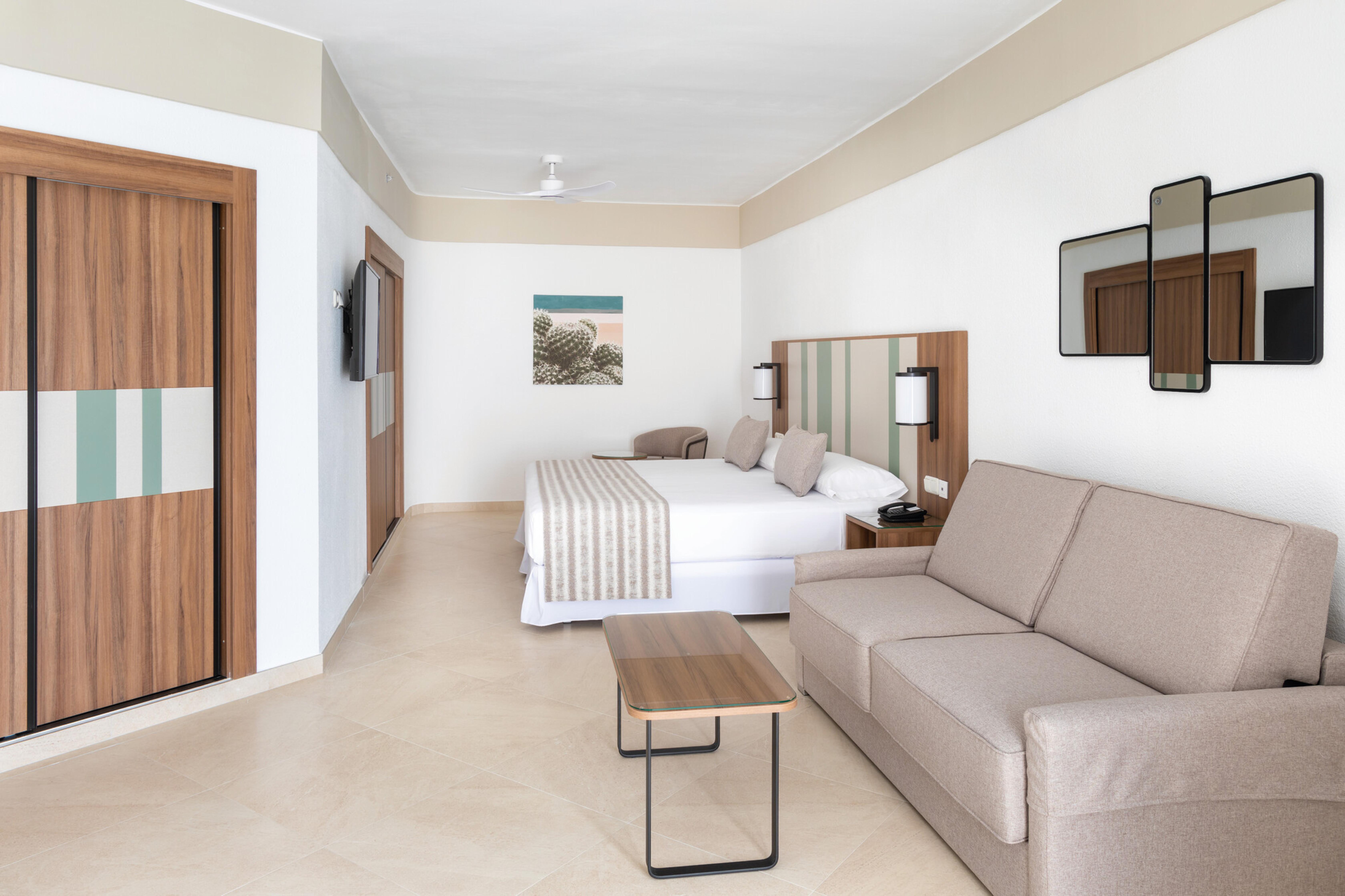 Riu Paraiso Lanzarote Hotel 4*