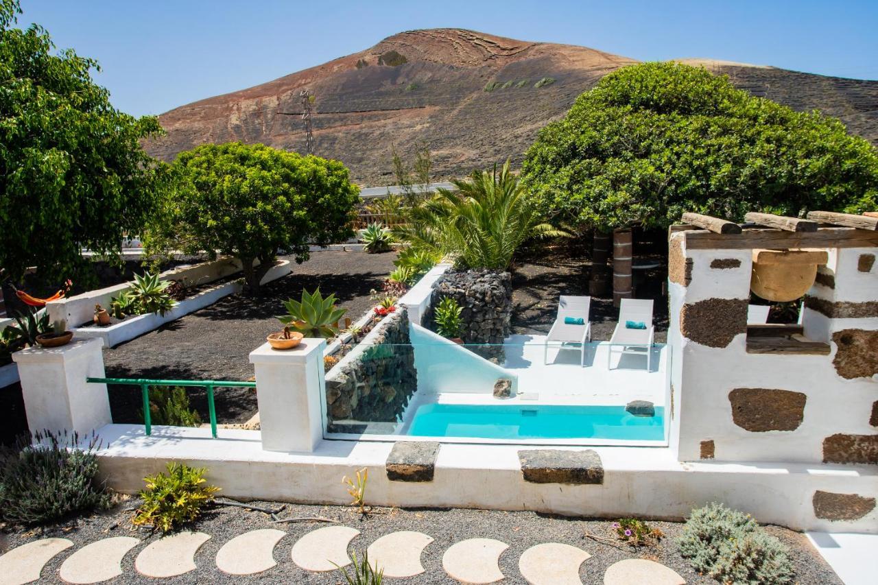 Eslanzarote Testeyna House, Heated Pool, Super Wifi, Sat Tv, View To The Volcanoes Tías