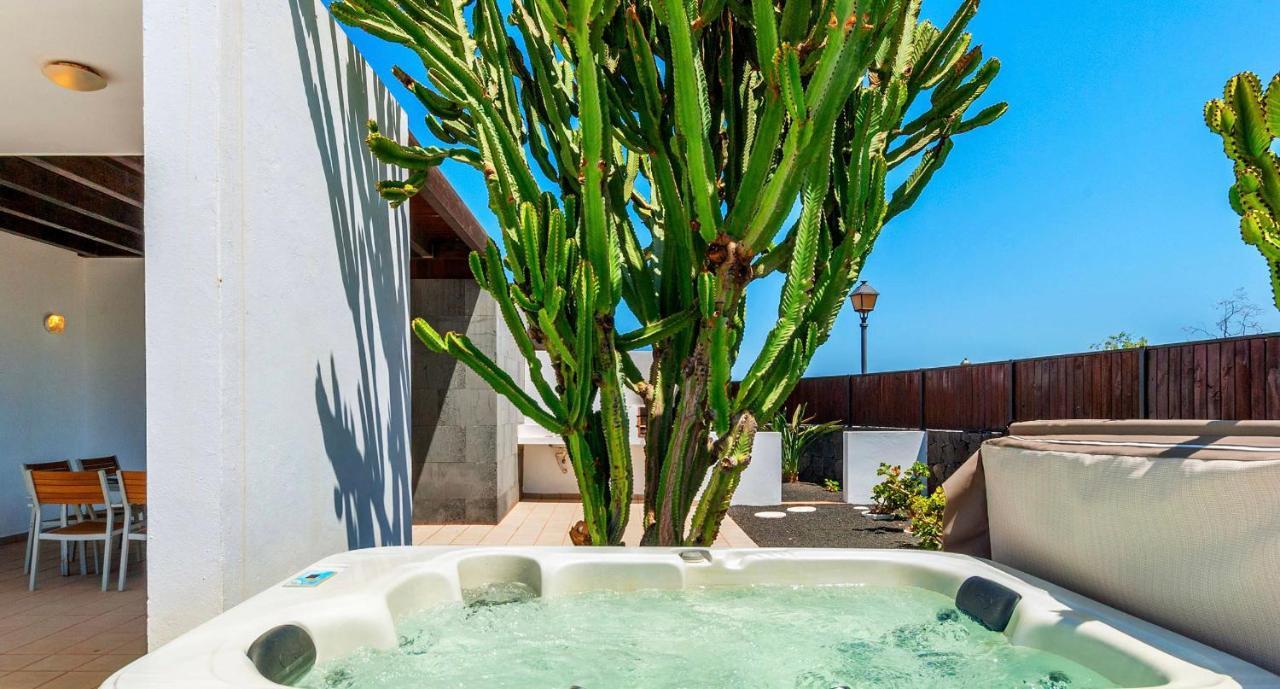 Jacks Place Playablanca Pool Playa Blanca (Lanzarote)