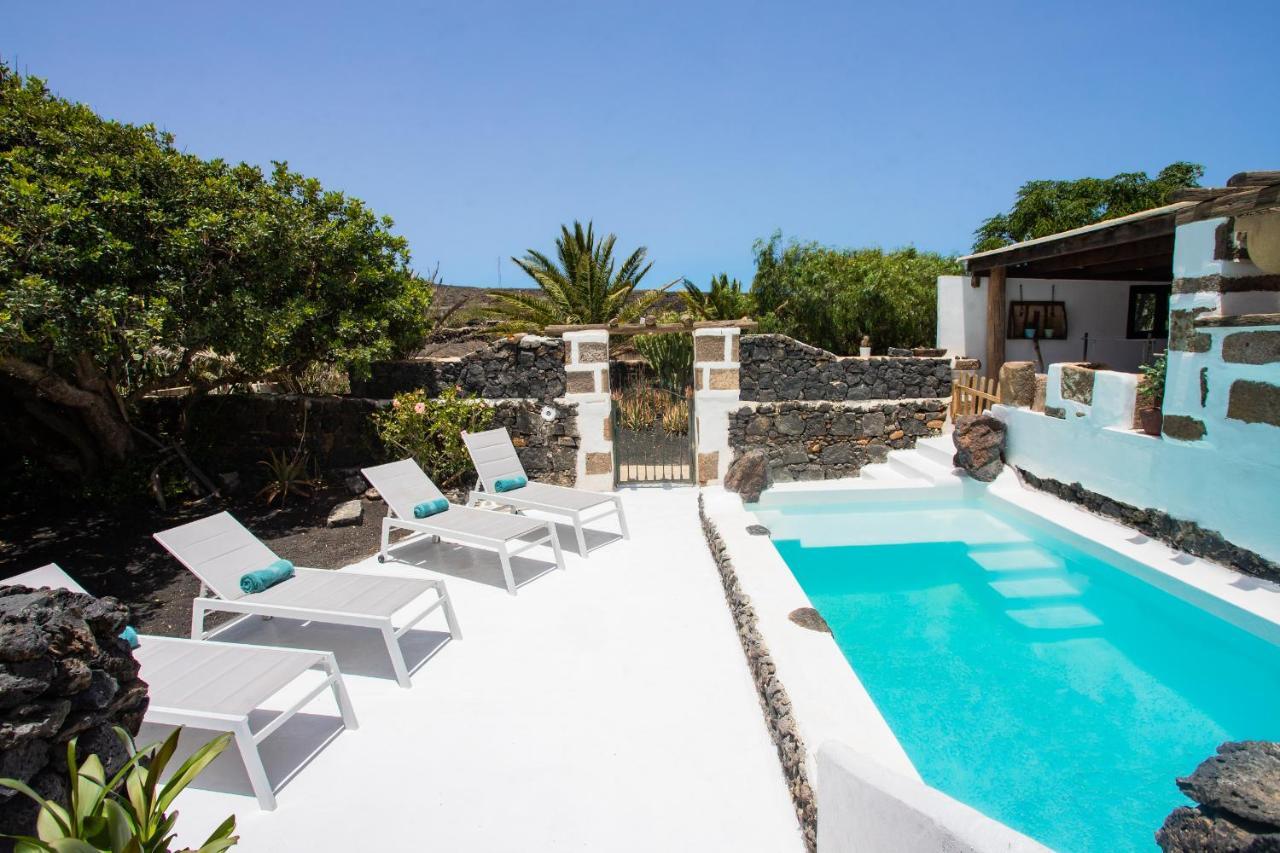 Eslanzarote Testeyna House, Heated Pool, Super Wifi, Sat Tv, View To The Volcanoes