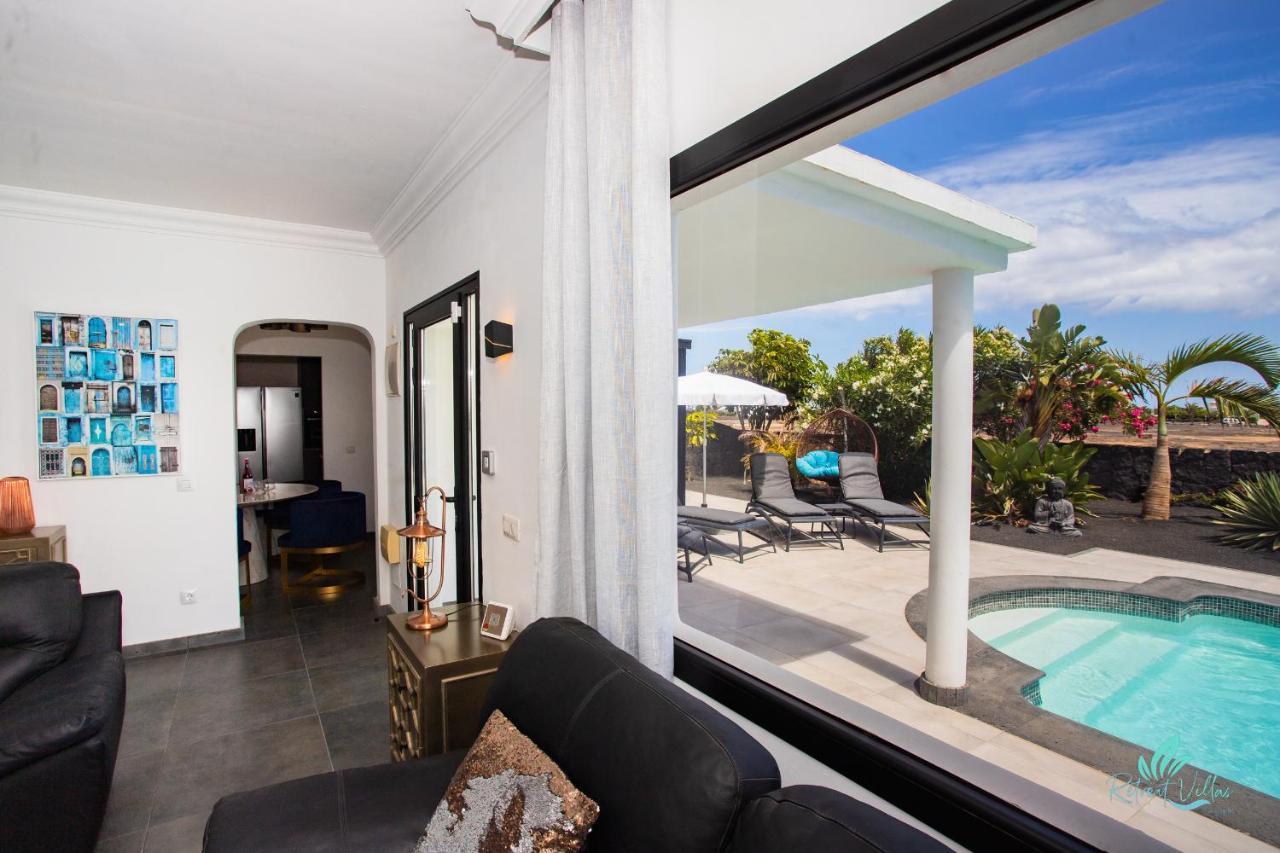 Gorgeous Newly Renovated 4-bedroom Villa!