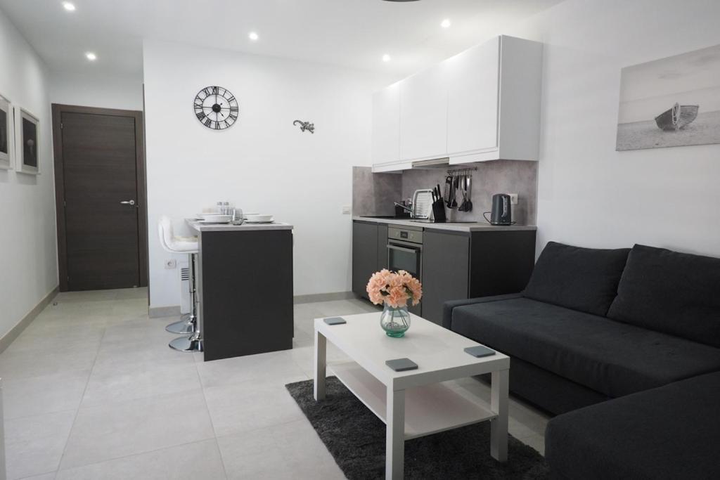 Apartment Private With Mountain And Sea Views, La Asomada, Lanzarote *