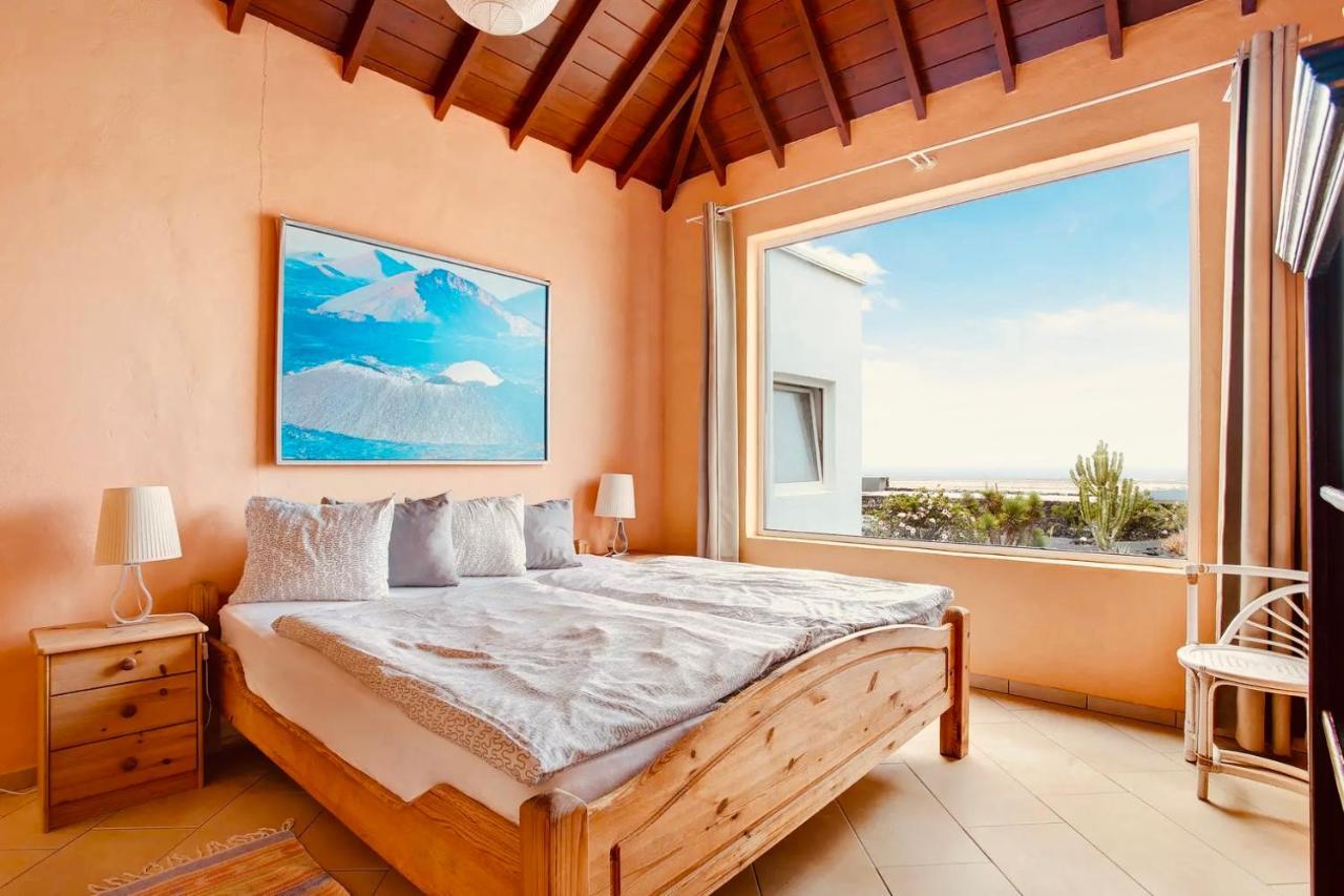 Casa *