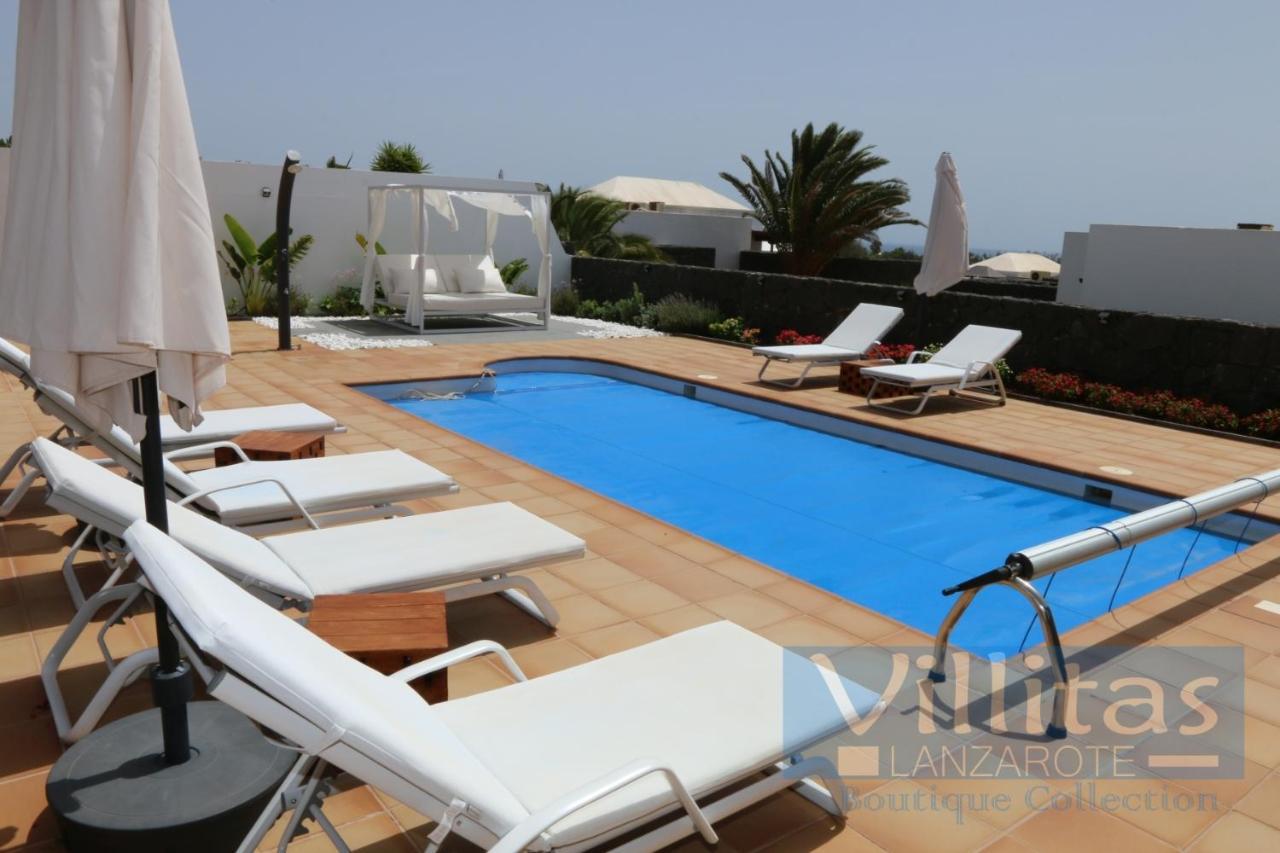 Ascanio Villa *